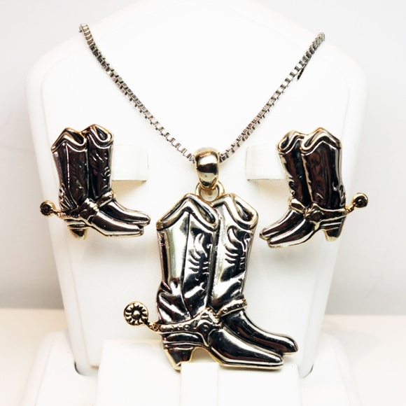 VINTAGE Monet Western Style Necklace & Earrings - Picture 7 of 8